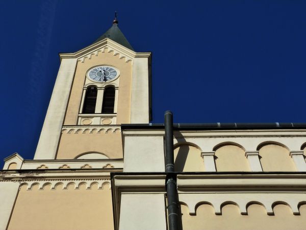 Cost of Church Gutter Installation in Bozeman